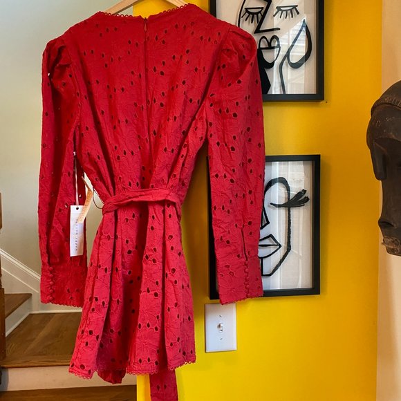 Elegant Red Midi Dress - Picture 2 of 4